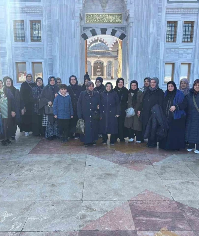 Kağıthaneliler İstanbul'un manevi mekanlarını ziyaret ediyor