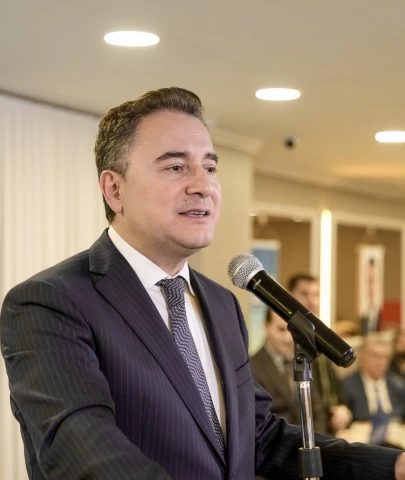 Mutfakta yangın var