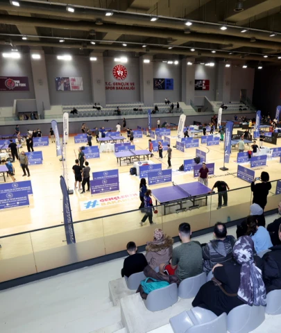 Küçükçekmece Belediyesi Masa Tenisi turnuvası düzenlendi