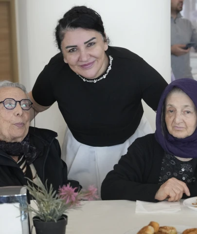 Onlar yaşayan çınarlarımız