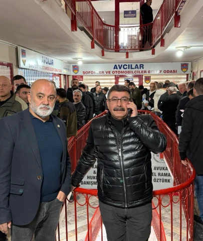 Avcılar'da plaka izdihamı yaşanıyor: Süre uzatıldı ama kalabalık bitmedi