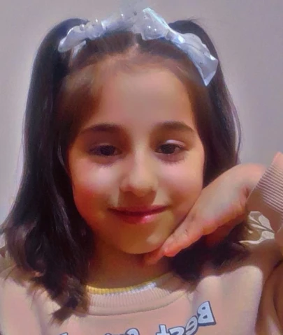 Zeytinburnu’nda beton parçasının başına düşmesi sonucu ölen çocuk son yolculuğuna uğurlandı