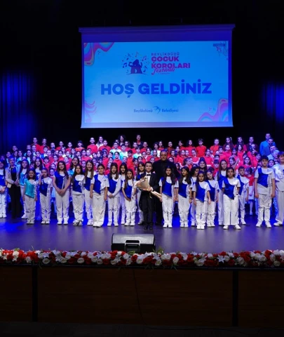 ÇOCUKLARDAN GÖRKEMLİ KAPANIŞ