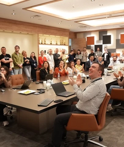 Demans hastası yolcuya 24 saat destek veren personele ödül