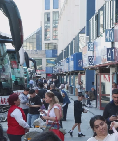 Otogarda bayram yoğunluğu var
