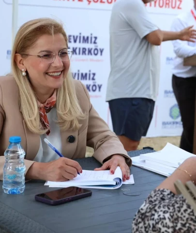 Ataköy'de halk masası kuruldu