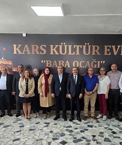 Özdemir Polat Kars Kültür Evi’nde hemşehrileriyle buluştu