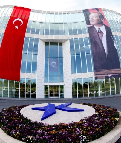 Küçükçekmece Belediyesi Sanatçılara Kapılarını Açıyor: "Sanata Destek Çağrısı Başladı!"