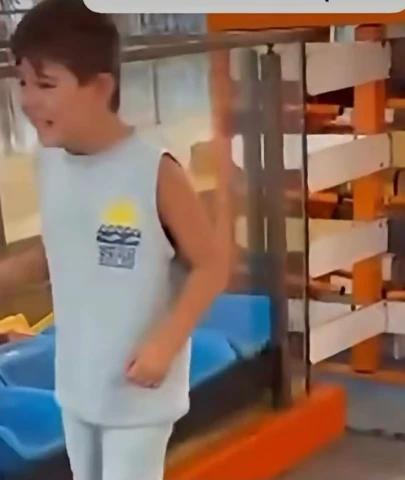 Otizmli çocuğa oyun alanı engeli iddiası Beylikdüzü'nde tepki çekti