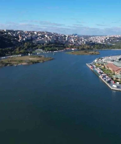 Haliç'in kötü kokusu milleti bezdirdi: Haliç'in durumu endişe verici!