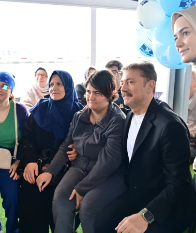 Bahçelievler Belediyesi özel gereksinimli bireyler için 'Boğaz turu' düzenledi
