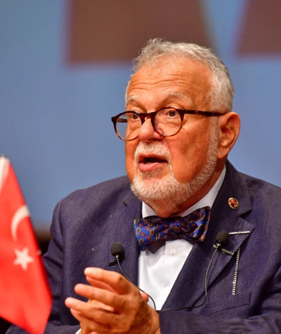 Prof. Dr. Celal Şengör’den gençlere: Merak edin, öğrenin, problemlerden yılmayın