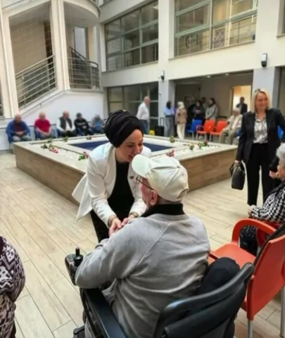 MHP Beylikdüzü KAÇEP’ten huzurevinde anlamlı doğum günü buluşması