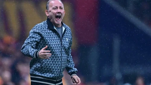 Oyuncularından memnun!