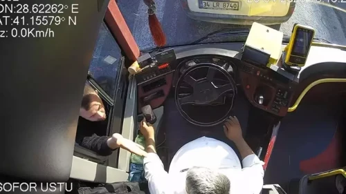 Arnavutköy'de İETT otobüsüne saldırı! 1 kişi hayatını kaybetti!