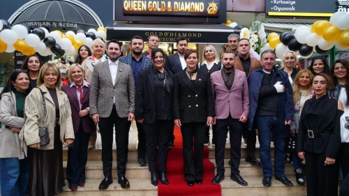 Queen Gold Diamond  Beylikdüzü’nde açıldı