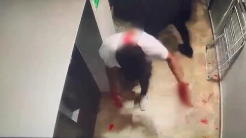 Eşi ve sevgilisini otel odasında yakalayan koca dehşet saçtı!