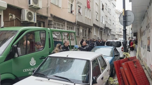 Genç taksiciyi evine giderken katlettiler!