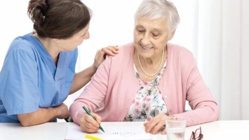 Alzheimer hastaları empati istiyor