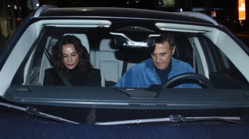 Aşıklar gece gezmesinde!