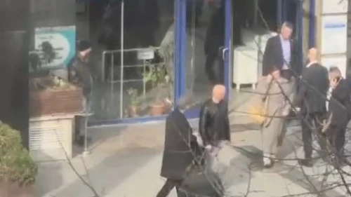 Sadettin Saran özel laboratuvardan çıkarken görüntülendi