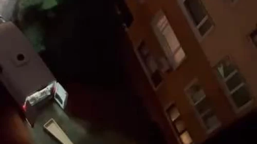 Beylikdüzü'nde elleri koli bandıyla bağlanmış asılı halde ceset bulundu!