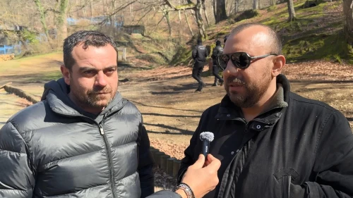 Odada zorla imzalattılar!