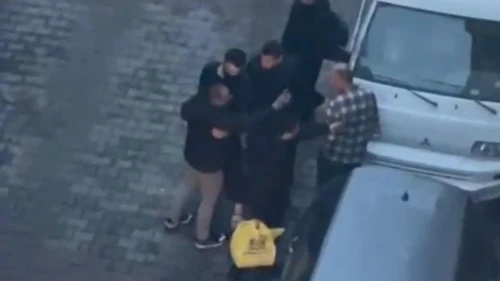 Kağıthane’de park yeri kavgası !