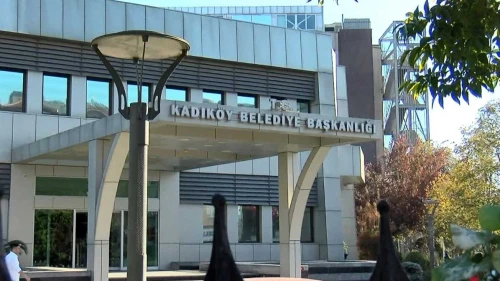 "Kadıköy Belediyesi maaş farklarını ödemiyor"