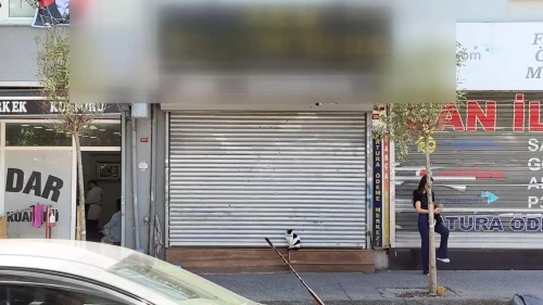 Tetikçi tutup eşinin kuyumcu dükkanını kurşunlattı