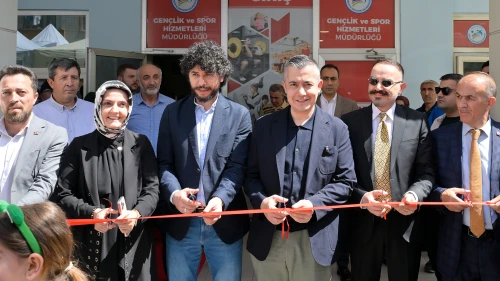 Esenyurt Merkez Kapalı Yüzme Havuzu açıldı