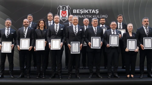 Adalı: Beşiktaş'a hizmet edeceğiz