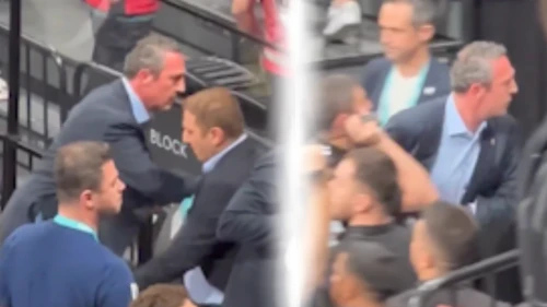 Basketbol derbisinde ortalık karıştı! Ali Koç koşa koşa sahayı terk etti!