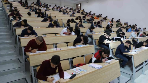 2.5 milyon öğrenci ter dökecek