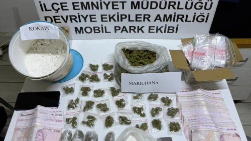 Kağıthane'de uyuşturucu satıcısına suçüstü