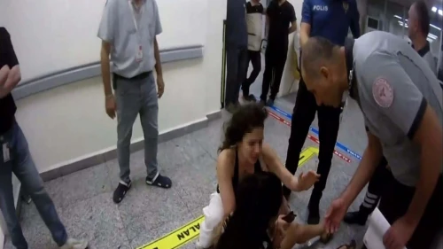 Taksim'de polisi tehdit edip doktorlara saldıran 2 kadın yeniden yargılanacak