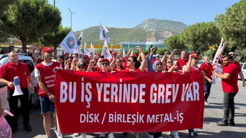 Accell bisiklet fabrikasındaki işçiler grevde