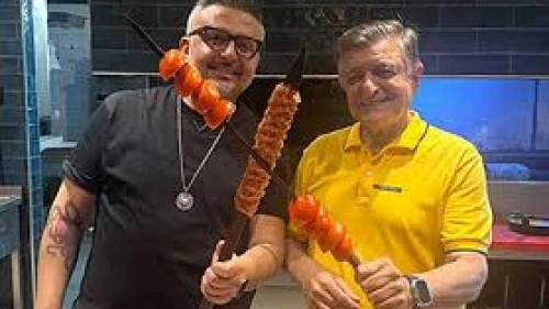 Şef Ayvaz Akbacak ve Teknik direktör Yılmaz Vural, sanat ocakbaşı'nda buluştu!