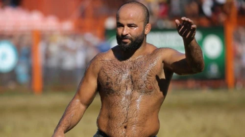 Orhan Okulu, Kırkpınar'da beşinci kez Başpehlivan olarak rekor peşinde