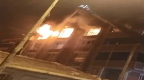 Gaziosmanpaşa'da 6 katlı binada yangın