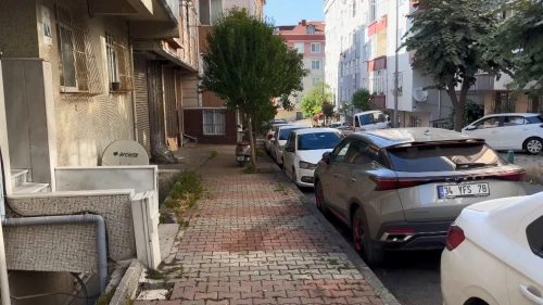 Gaziosmanpaşa'da akıl almaz olay! Oğlunu savunurken öldürüldü!
