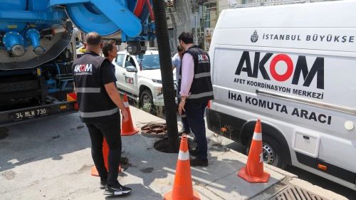 Fırtına yıktı geçti