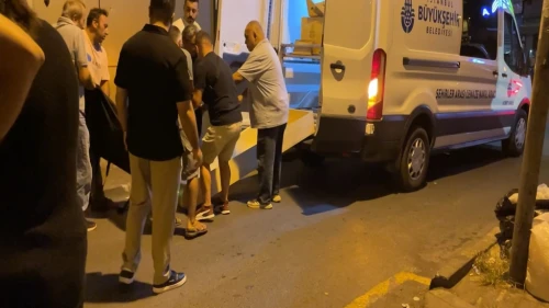 Çilingirle girdiği evde kardeşini ölü buldu!