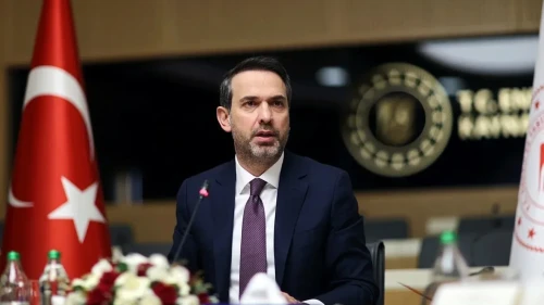 Bakan Bayraktar: Pakistan'da gaz arayacağız