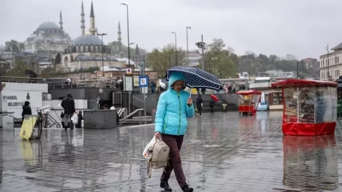 AKOM'dan İstanbul için fırtına ve sağanak uyarısı!