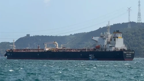 Sarıyer açıklarına demirletilen tanker havadan görüntülendi