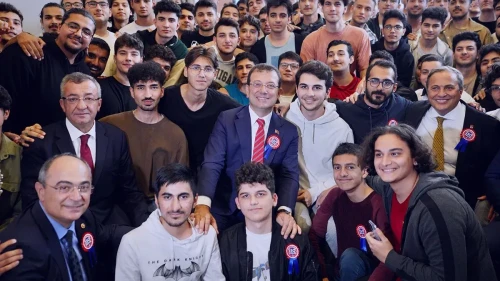 İmamoğlu'ndan öğrencilere yurt müjdesi