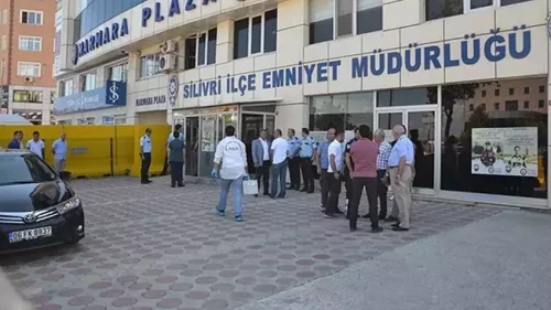 Başkomiser geçinemediği için intihar etti