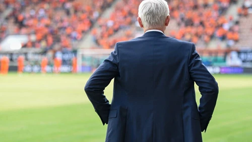 Fenerbahçe'de hoca arayışı