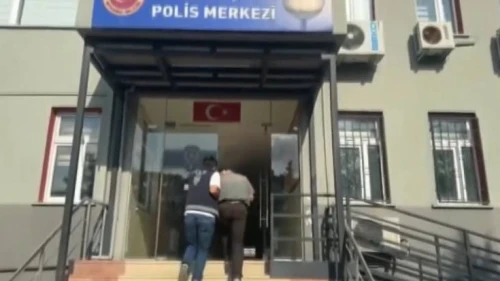 Zehir tacirleri yakayı ele verdi